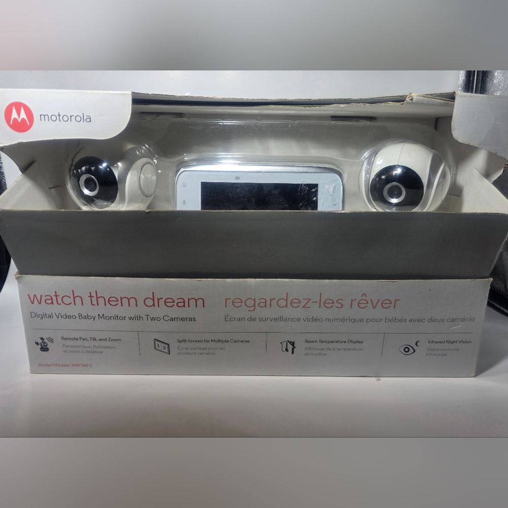 Motorola Digital Video Baby Monitor with Dual Cameras